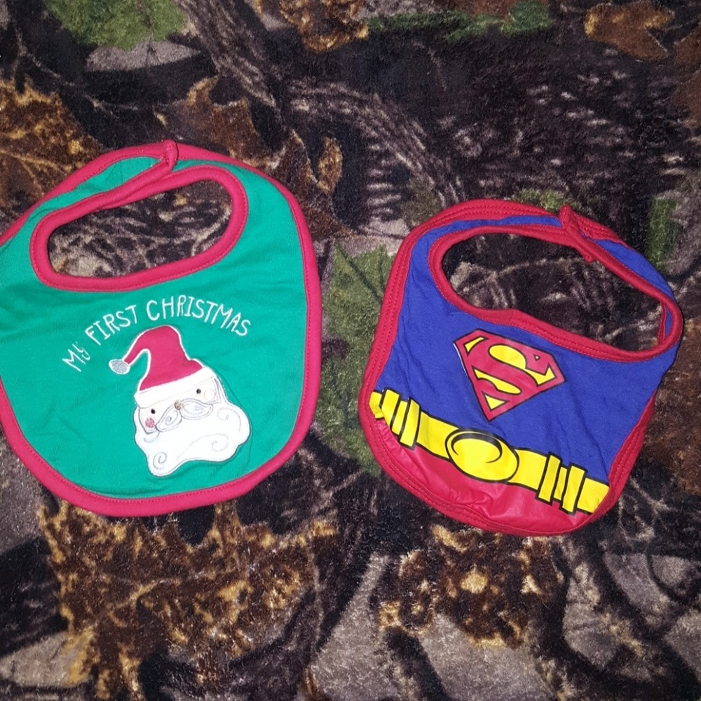 2 Infant Bibs